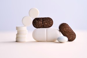 Various types of tablets and supplements from Nutrition Supplements Wholesale Suppliers specializing in bulk vitamins, private label tablets, and custom supplement manufacturing